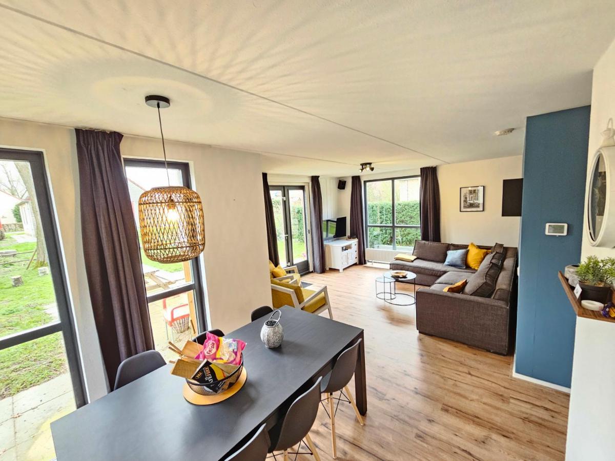 7 Person House With Swing, Firepit, Hammock, Garden, Swimming Lake, Child Friendly, In- And Outside Playground, And Great Coffee Ewijk Exterior foto